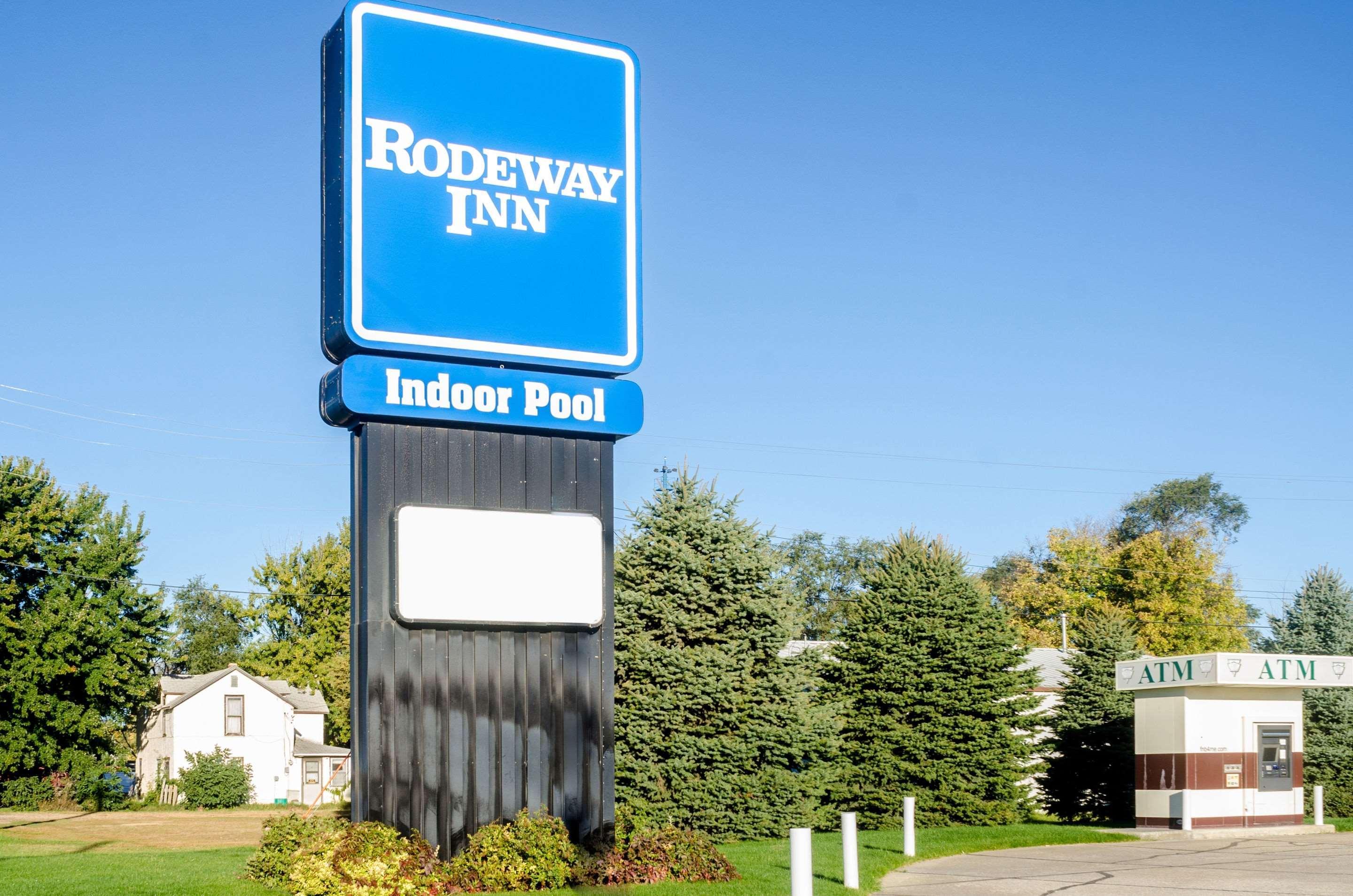 Rodeway Inn Ainsworth Esterno foto