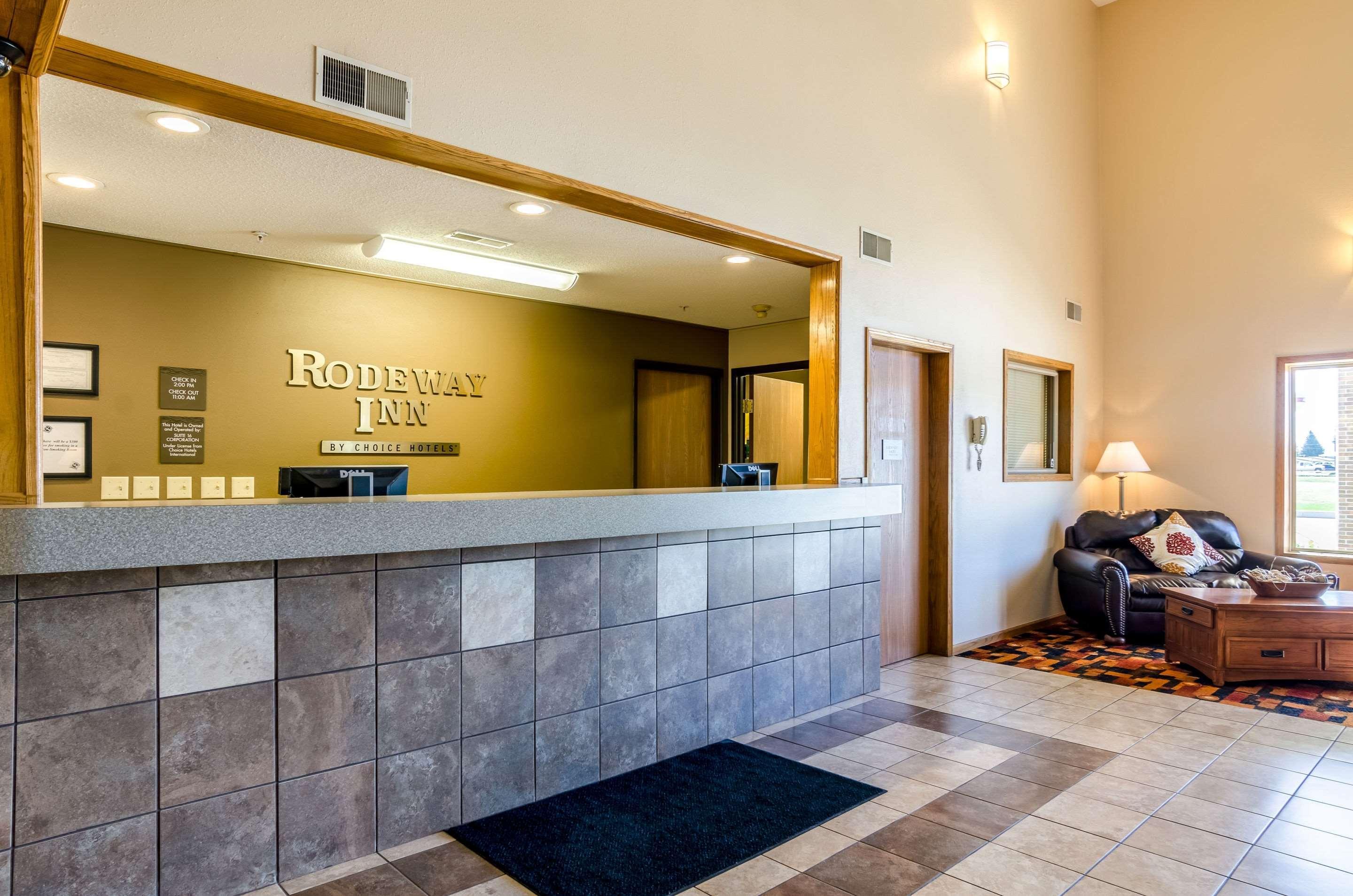 Rodeway Inn Ainsworth Esterno foto